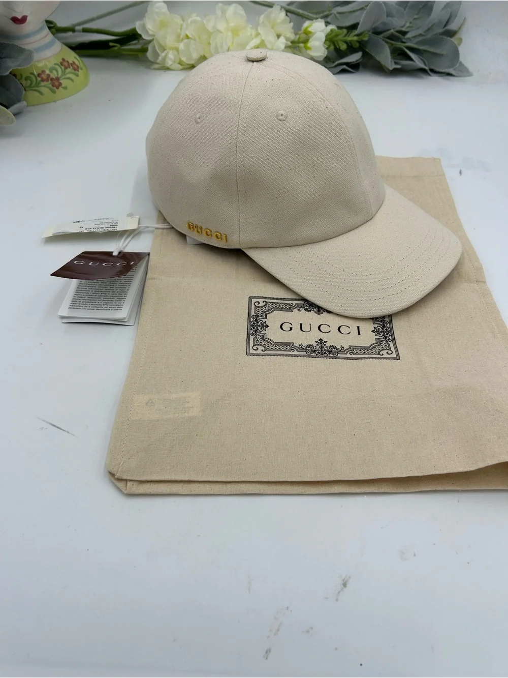Unisex, Gucci, gold logo Cream Canvas Baseball Cap size XL made in Italy